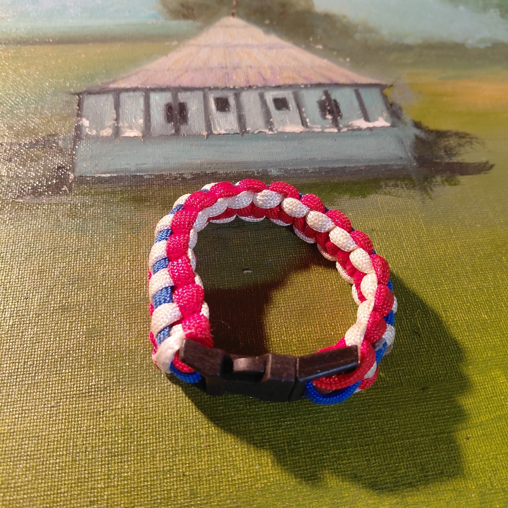 Patriotic Paracord Bracelet - Picture 2 of 5